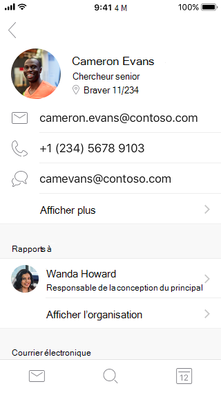Exemples de carte de visite montrant des informations de contact et d’autres informations