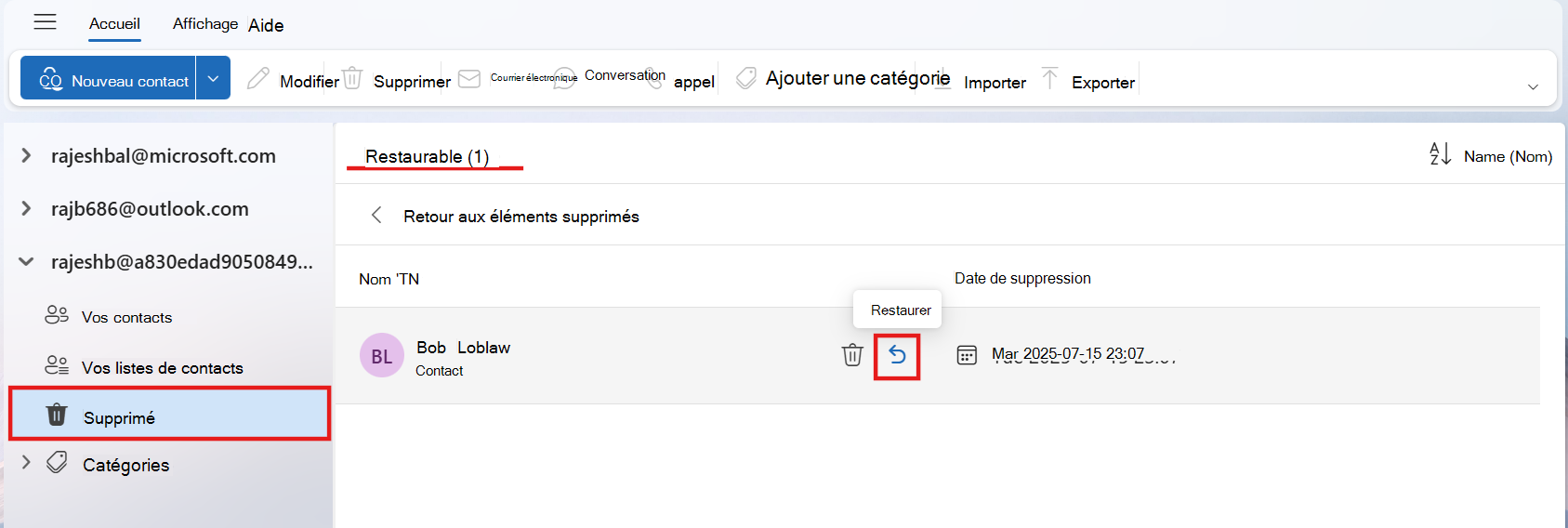 Capture d’écran du dossier restaurable qui affiche un contact avec des surbrillances sur l’icône Restaurer et montrant le nom du dossier pouvant être restauré
