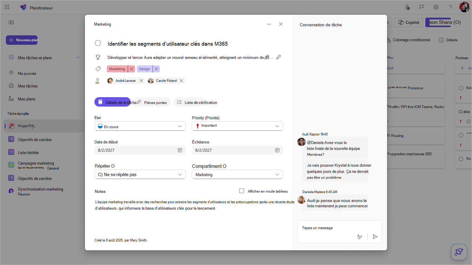 Une capture d’écran d’une carte de tâche dans Planificateur pour le web montre le volet Conversation de tâches à droite des détails de la tâche. Deux membres du plan discutent de la tâche à l’aide de mentions A.