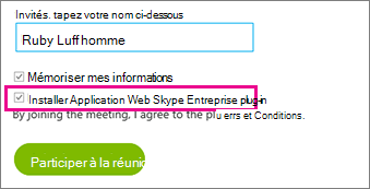 Vérifiez que l’option Installer le plug-in Skype for Busiiness Web App est cochée