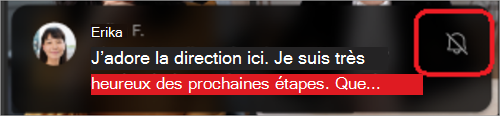 Image montrant un écran mobile avec un aperçu de conversation en bas.
