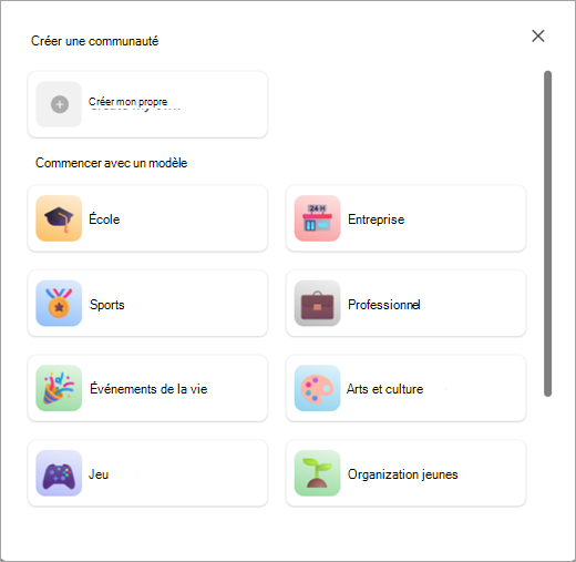 Capture d’écran des boutons permettant de créer une communauté avec ou sans modèle dans Communautés dans Microsoft Teams (gratuit).