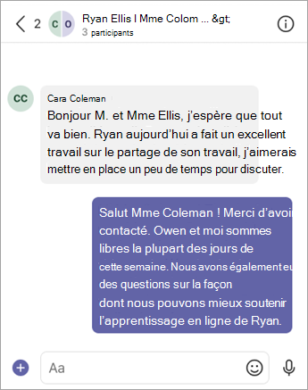 Un parent/tuteur envoie un message Teams à l’enseignant de son enfant