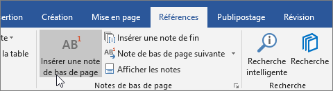 Sous l’onglet Références, sélectionnez Insérer une note de bas de page