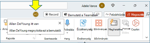 A PowerPoint együttműködési képernyője