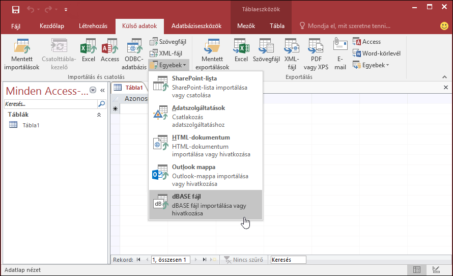 Az Access képernyőképe a menüszalag Külső adatok lapján kijelölt dBASE fájl beállítással