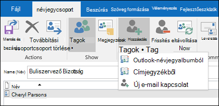 Válassza a Tagok hozzáadása elemet a partnercsoportba való felvételhez.