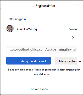 Anda bisa memilih Undang melalui email atau Salin tautan untuk berbagi daftar dengan orang lain.