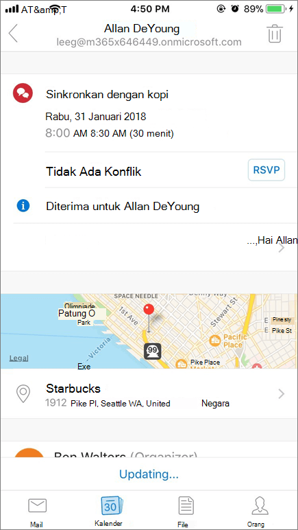 Cuplikan layar memperlihatkan layar perangkat seluler dengan item undangan.