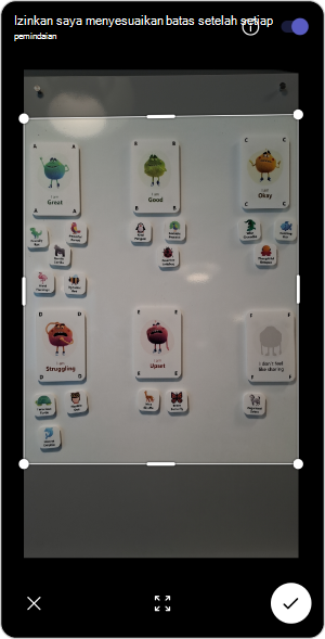 Capture a clear picture of the board, ensure card visibility