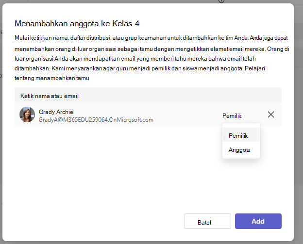 Cuplikan layar menambahkan pemilik.
