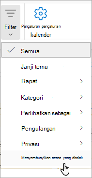 Cuplikan layar Filter dalam Calendar memperlihatkan Sembunyikan kejadian yang ditolak dari menu menurun
