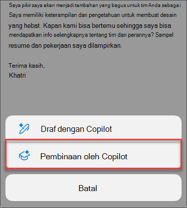 Opsi menu untuk Pelatihan oleh Copilot di Outlook untuk perangkat seluler
