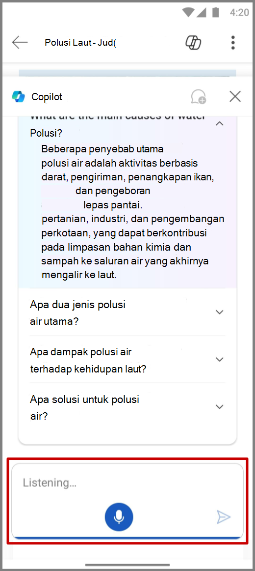 Cuplikan layar Copilot di Word pada perangkat Android yang menampilkan penggunaan input suara dalam kotak tulis