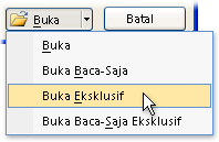 Membuka file dalam mode Eksklusif