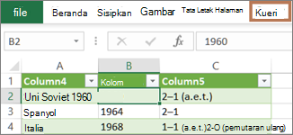 Memilih sel dalam kueri untuk memperlihatkan tab Kueri