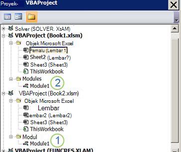 Panel VBA Project Explorer memperlihatkan pohon proyek untuk VBAProject Book1.xlsm dan VBAProject Book2.xlsm. Nomor 1 menandai Modul1 di bawah folder Modul Book2.xlsm, dan nomor 2 menandai folder Modul di bawah Book1.xlsm, menunjukkan ke mana harus menyeret modul untuk menyalinnya.