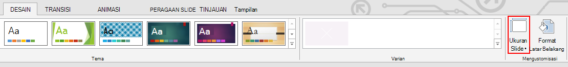 Pada tab Desain, di grup Kustomisasi, klik Ukuran Slide.
