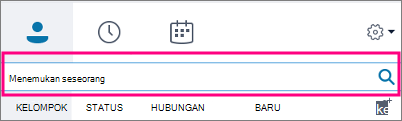 Saat kotak Cari Skype for Business kosong, tab yang tersedia adalah Grup, Status, Hubungan, dan Baru.