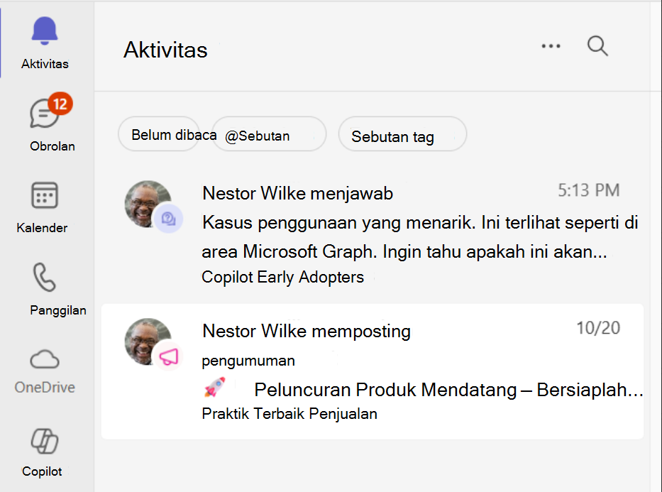 Tutup layar memperlihatkan konten komunitas di umpan Aktivitas Teams