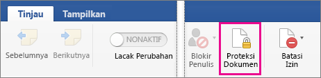 Pada tab Tinjau, Proteksi Dokumen disorot