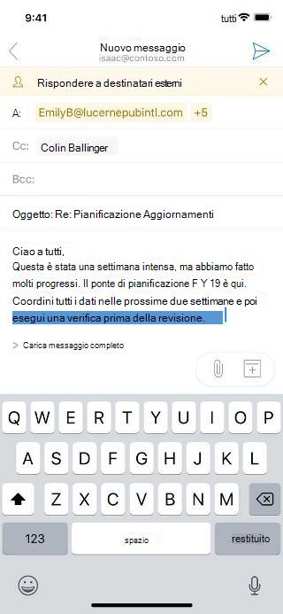 Mostra una bozza di messaggio di posta elettronica con un avviso sui destinatari esterni.