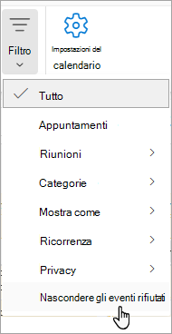 Screenshot di Filtro in Calendar che mostra Nascondi eventi rifiutati dall'elenco a discesa