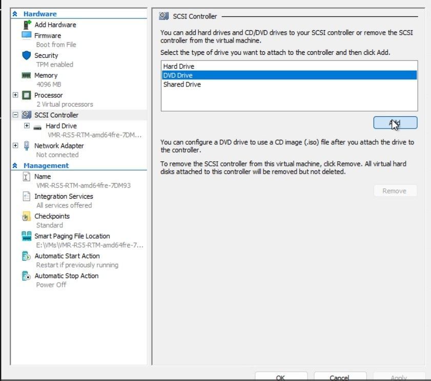 Screenshot delle impostazioni di una macchina virtuale (VM) Hyper-V, con la sezione Controller SCSI evidenziata e l'opzione Aggiungi un'unità DVD.