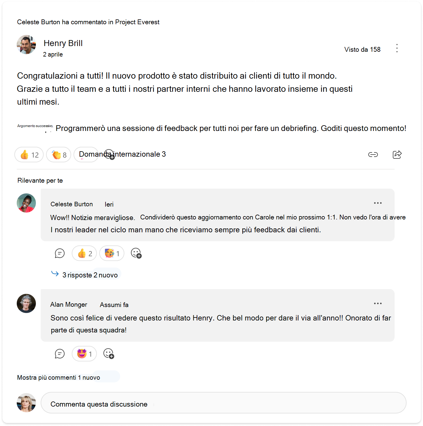 Conversazione che mostra la visualizzazione appropriata per l'utente di due commenti nella scheda conversazione Engage.