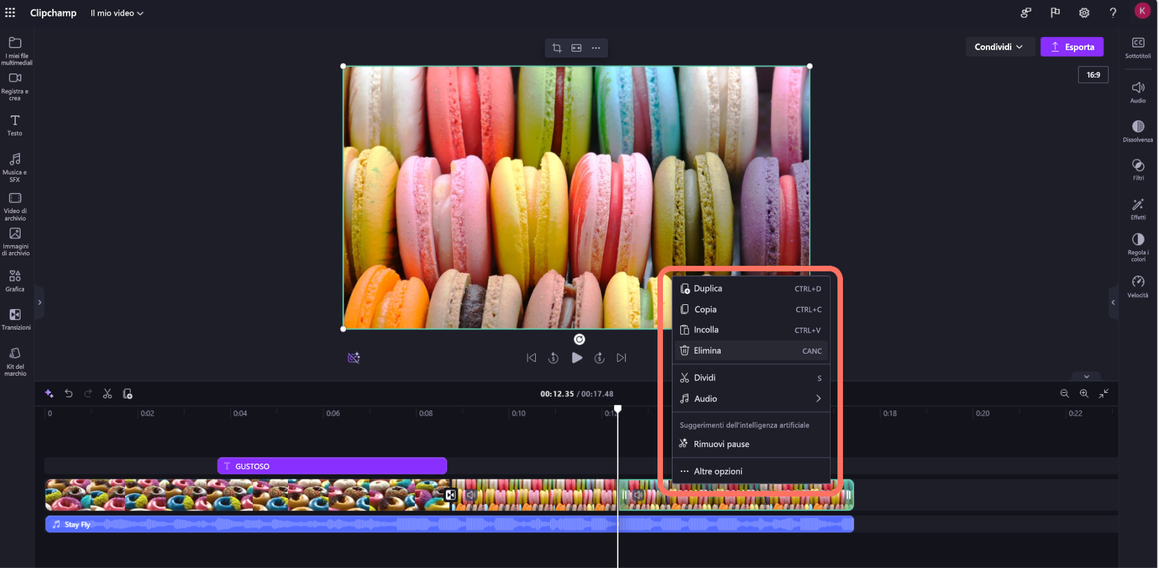 Una screenshot di un utente di Clipchamp per account aziendali che elimina un videoclip dalla sequenza temporale.