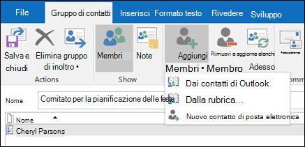 Selezionare Aggiungi membri da aggiungere al gruppo di contatti.