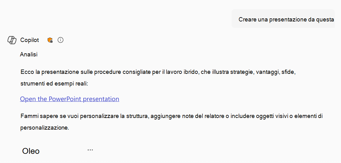 Screenshot di M365 Copilot che genera un PowerPoint e fornisce un collegamento all'utente.