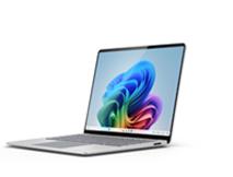 Surface Laptop (7a edizione) rivolto a sinistra con la luce sullo schermo.
