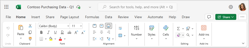 Excel の完全なタブ表示を示すスクリーンショット。