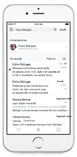 Rāda mobilo ierīču ekrānu ar meklēšanas joslu augšdaļā un tajā ierakstītu vārdu. Meklēšanas rezultāti ir zem meklēšanas joslas.