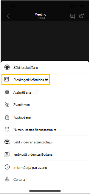 Poga tiešraides titru ieslēgšanai