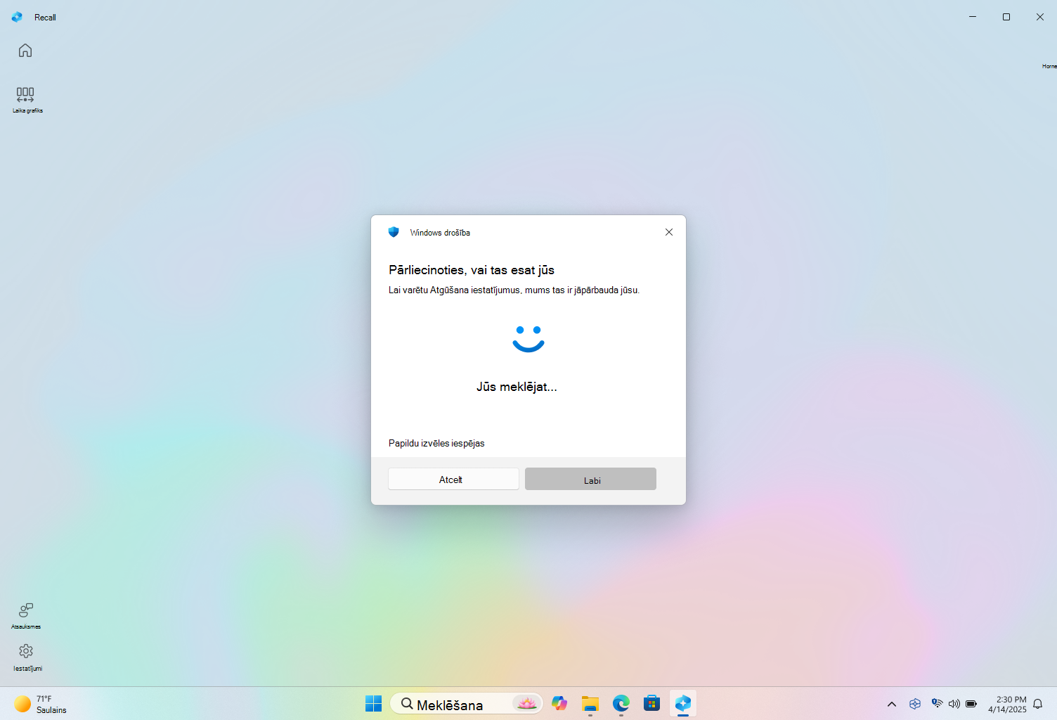 Ekrānuzņēmums ar autentifikāciju, lai atsauktu, izmantojot Windows Hello