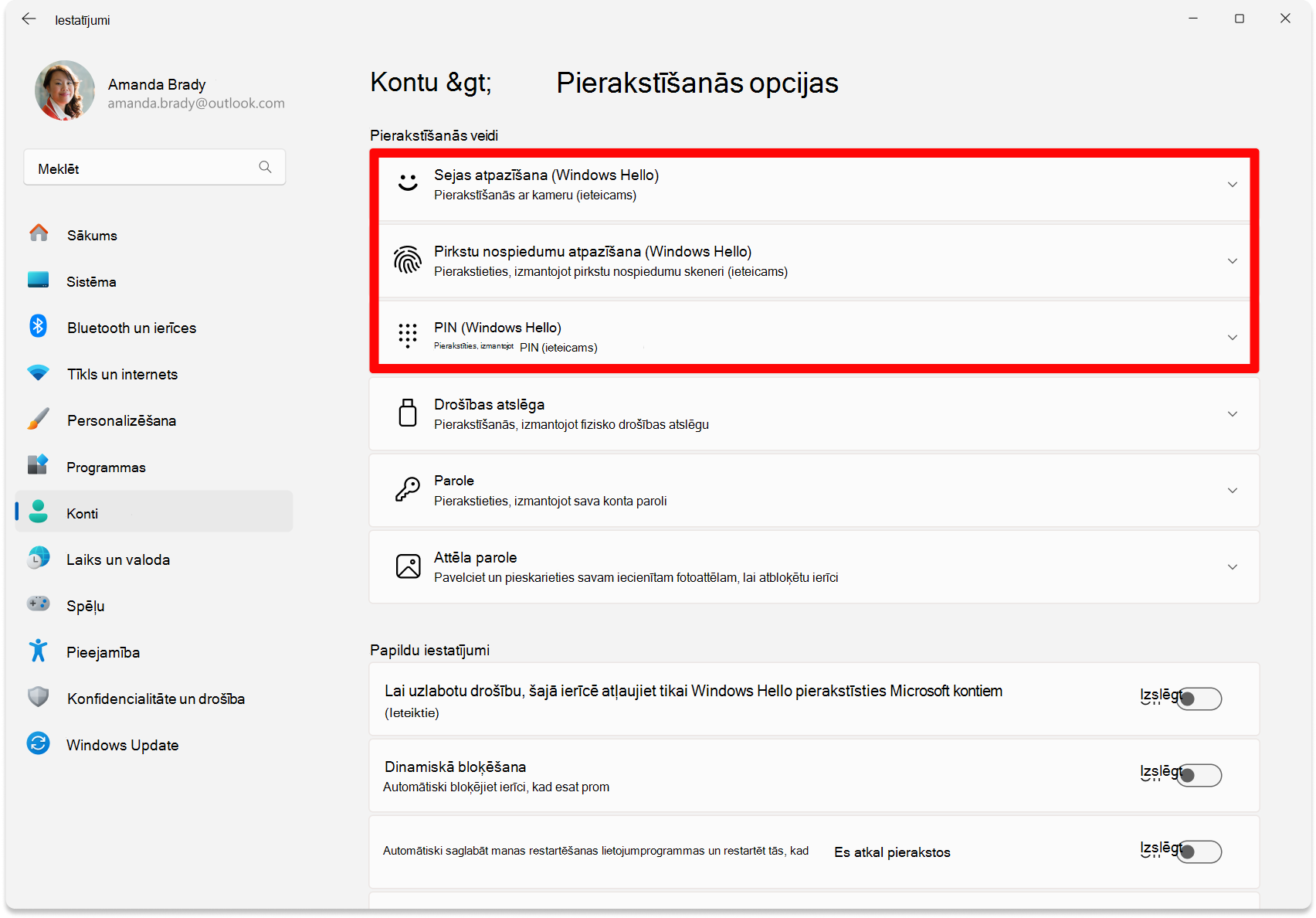 Screenshot of Settings - Options to configure Windows Hello.