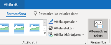 Poga Alternatīvais teksts programmas Outlook darbam ar Windows lentē.