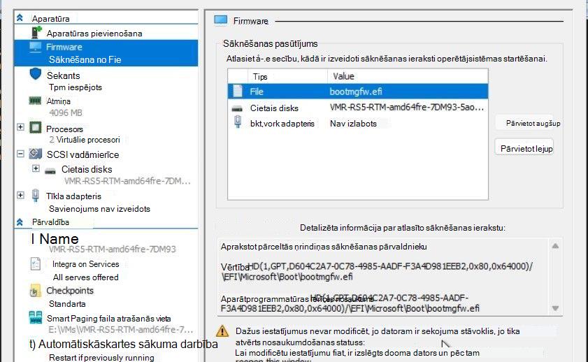 Ekrānuzņēmums ar Hyper-V virtuālās mašīnas (VM) iestatījumiem ar iezīmētu sadaļu Aparātprogrammatūra, kurā redzama sākotnējā sāknēšanas secība.