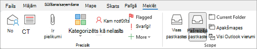 Lentē atlasiet Ir pielikumi, lai meklētu vienumus, kuros ir faili.