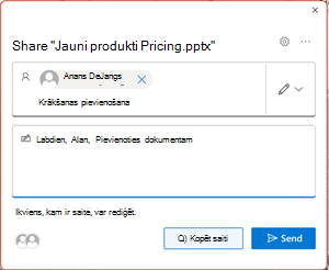 PowerPoint sadarbības ekrāna ekrānuzņēmums ar e-pasta adresi