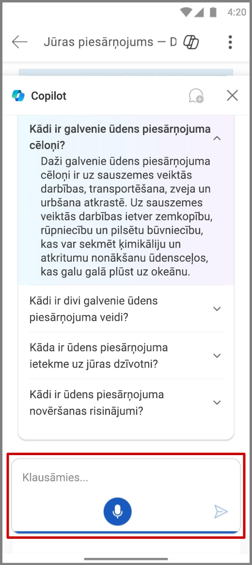 Ekrānuzņēmums ar Copilot programmā Word Android ierīcē, izmantojot balss ievadi sastādīšanas lodziņā