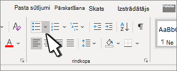 Grupā Rindkopa iezīmēta aizzīmju lejupvērstā bultiņa.