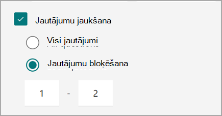 Ekrānuzņēmums ar viktorīnas/veidlapas iestatījumu viktorīnas jautājumu sajaukšanai un bloķēšanai.