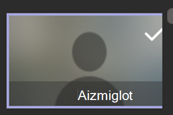 Ekrānuzņēmums, kurā redzama atlasīta opcija Aizmiglot fonu.