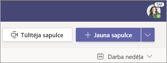 Ekrānuzņēmums, kurā redzama opcija Atlasīt + Jauna sapulce.
