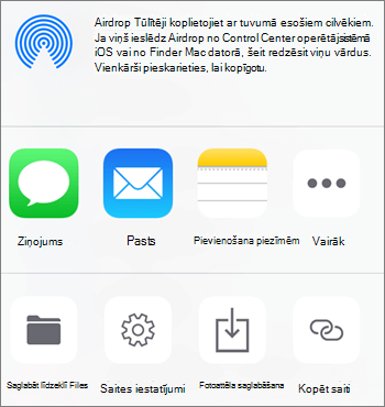 Ekrānuzņēmums, kur iOSierīces programmā OneDrive redzama poga Saglabāt fotoattēlu