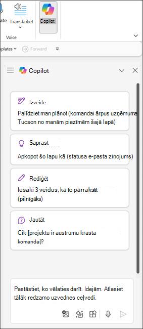 Ekrānuzņēmums ar Copilot rūti programmā OneNote