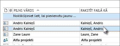 Turiet nospiestu taustiņu CTRL un klikšķiniet uz katras kontaktpersonas, ko vēlaties izdzēst